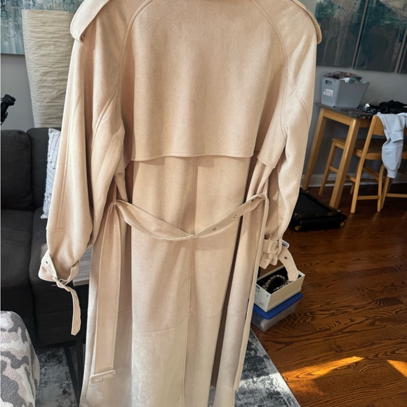 Forever 21 Champagne Pearl Trench Coat - Picture 6 of 6
